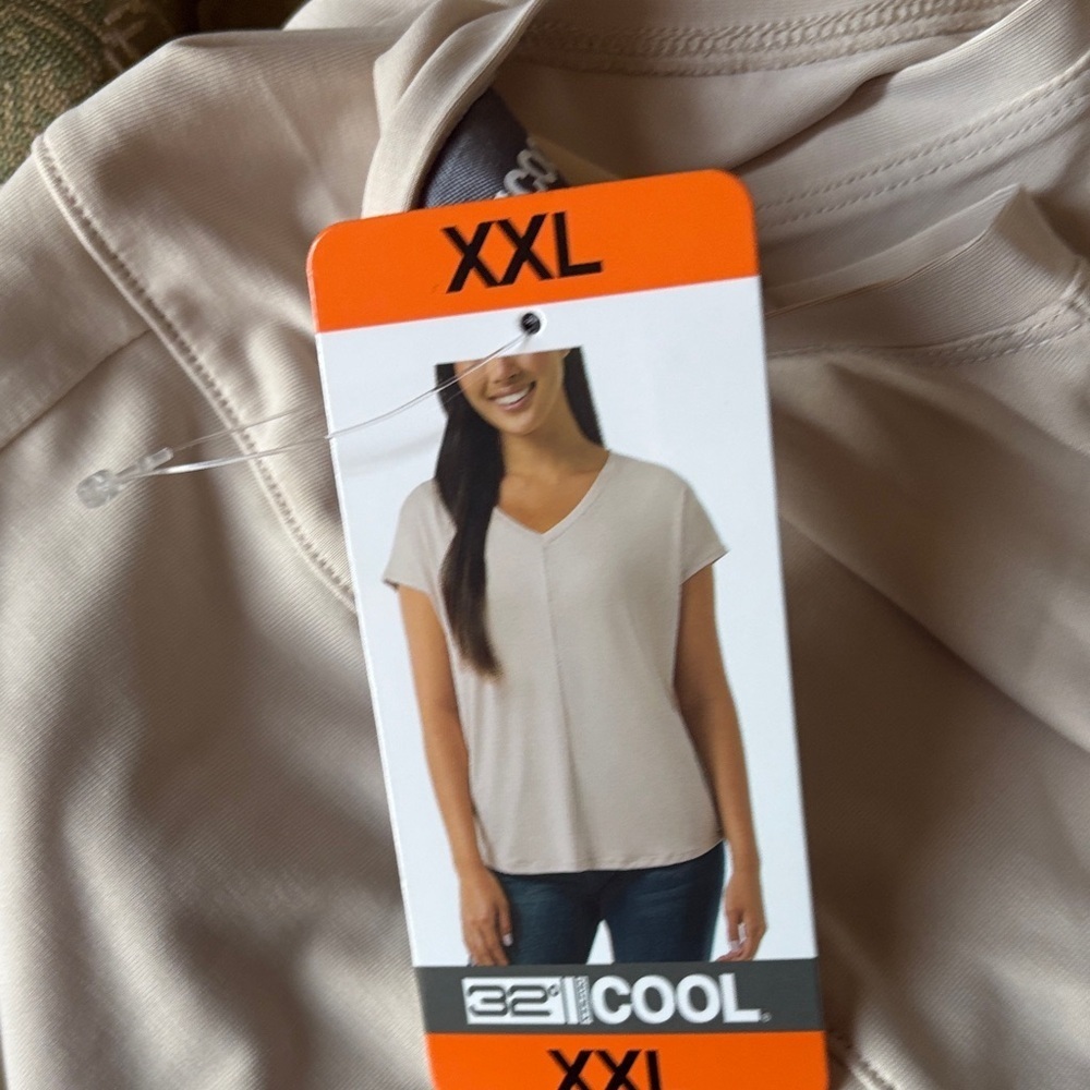 32 Degrees Cool Light Beige V-Neck Tee XXL